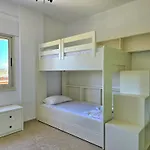 Sunny Penthouse 271 Apartamento