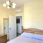 Apartamento Sunny Penthouse 271 Plazhi San Pietro