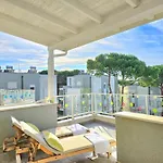 Sunny Penthouse 271 Apartamento