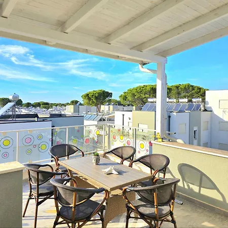 Sunny Penthouse 271 Apartment Plazhi San Pietro