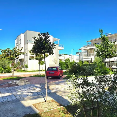 Sunny Penthouse 271 Apartment Plazhi San Pietro