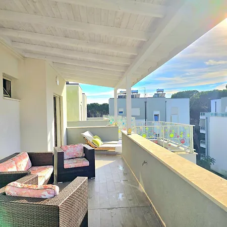 Sunny Penthouse 271