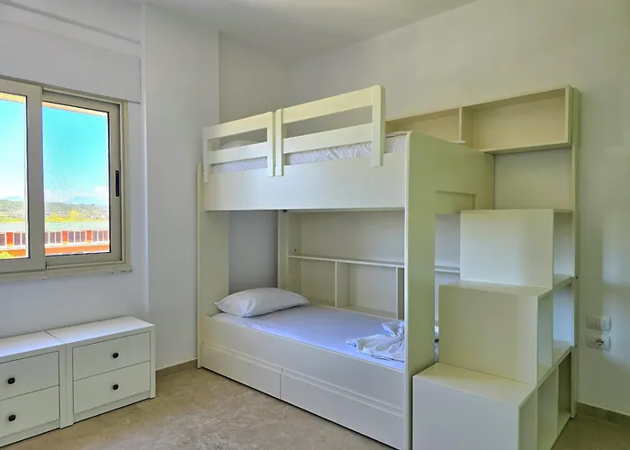Sunny Penthouse 271 公寓