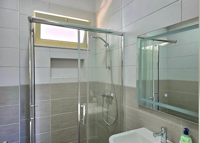 Sunny Penthouse 271 公寓