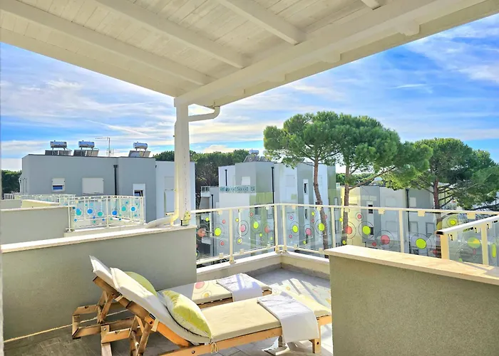 Sunny Penthouse 271 公寓