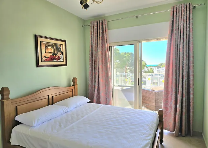 Sunny Penthouse 271